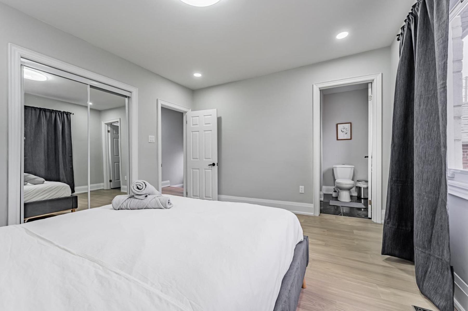 Victoria Park Suite โตรอนโต ภายนอก รูปภาพ